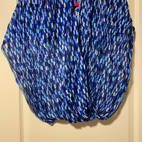 Vera Bradley Blue Pop Art Infinity Scarf - Picture 3 of 5